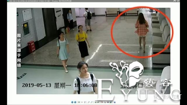 不可描述！南宁某高校图书馆出现“变装男”，穿着女装...-12.jpg