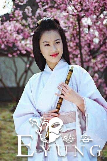 她被周星驰捧红，当众跪赵本山为师，现加盟未播先红的爆款综艺-6.jpg