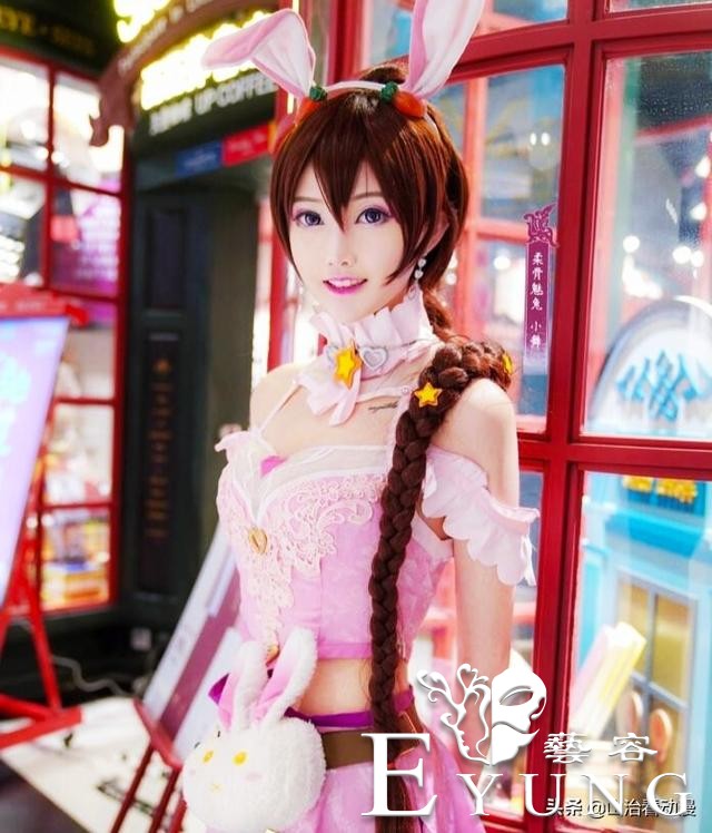 二次元cosplay：高中生完美cos小兰，漫画腿神还原，宝儿姐颜值高-3.jpg