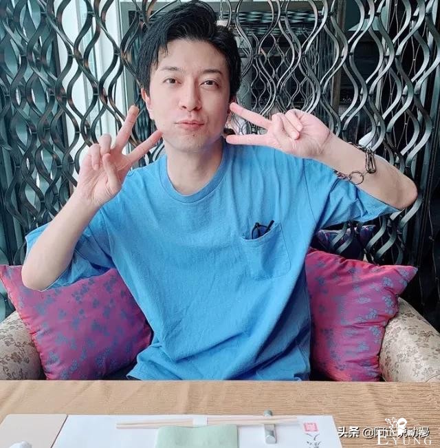 游戏画师沉迷性转自拍，高中生为抗议游戏条例众筹500万|ACGN趣闻-1.jpg