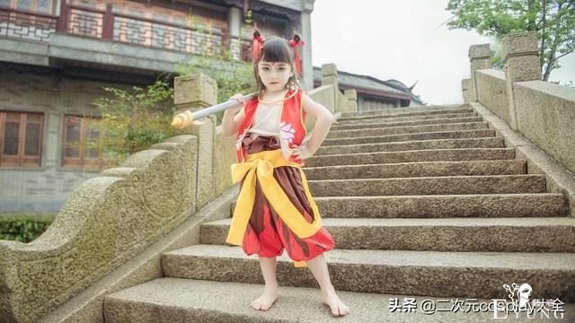 体型神还原，小朋友cos哪吒小可爱，网友直呼：哪吒本吒-2.jpg