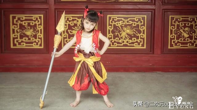 体型神还原，小朋友cos哪吒小可爱，网友直呼：哪吒本吒-9.jpg
