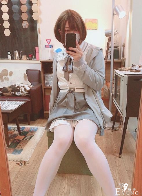 日本网友在家办公，意外透露自己是女装大佬-3.jpg