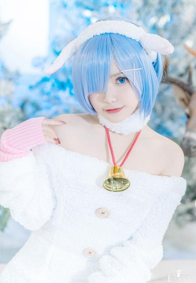 除了胶衣cos，六二二同学还能驾驭这样的萌系角色-2.jpg