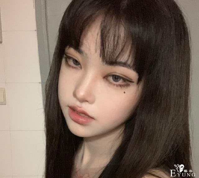 中国妹子仿妆富江，神级COS吸引来原作者点赞-2.jpg