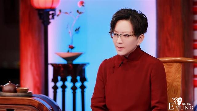 王珮瑜推出首档京剧脱口秀，《鬓边不是海棠红》为何成解读对象？-2.jpg