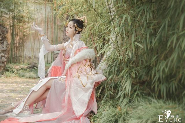三位气质COSER扮演的国产游戏《剑网情缘3》七秀派角色！很有仙气-23.jpg