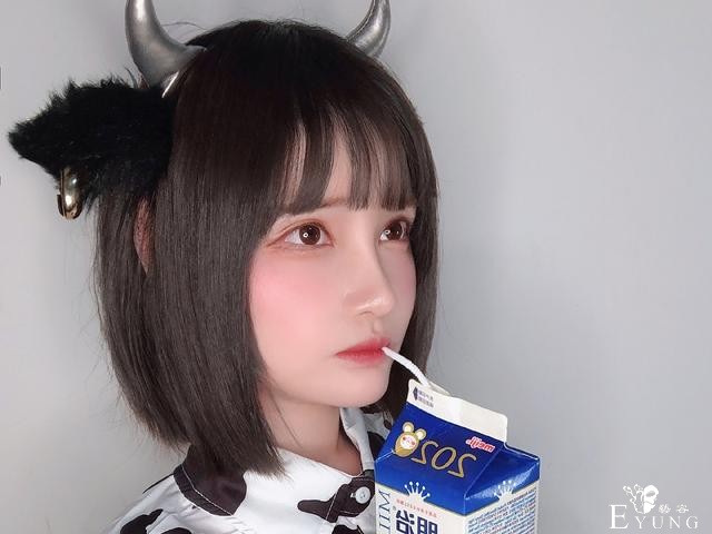 网上有很多美少女cos截图都是她，超令人羡慕的一个完美女孩-2.jpg