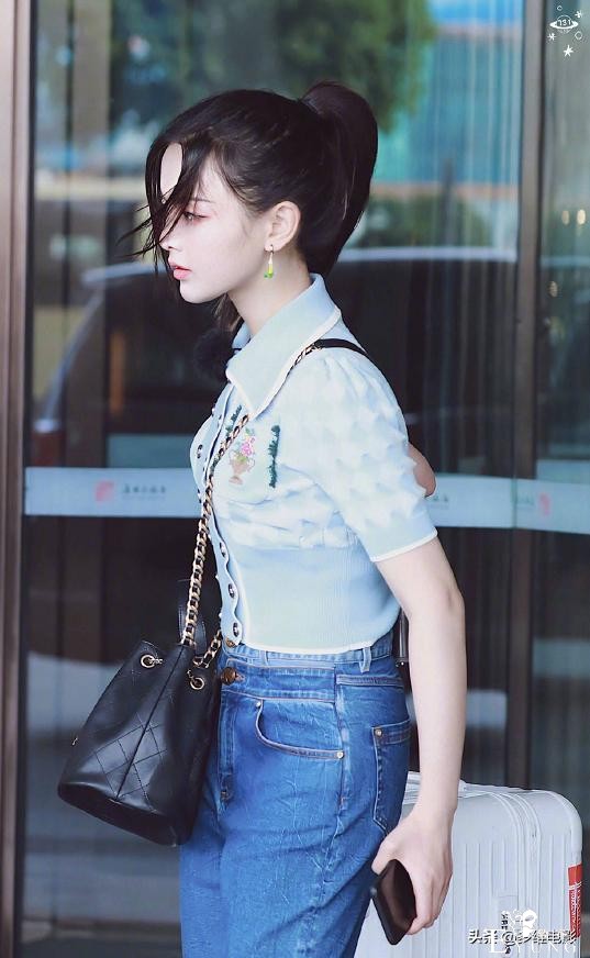 赵丽颖后又一位当红女星录《中餐厅》，路透照曝光：身材难分伯仲-7.jpg