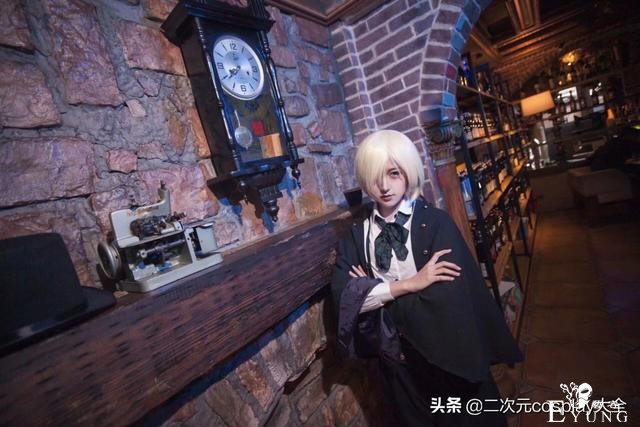 coser说他喜欢尤里的最好方式，就是努力让自己配得上他-5.jpg
