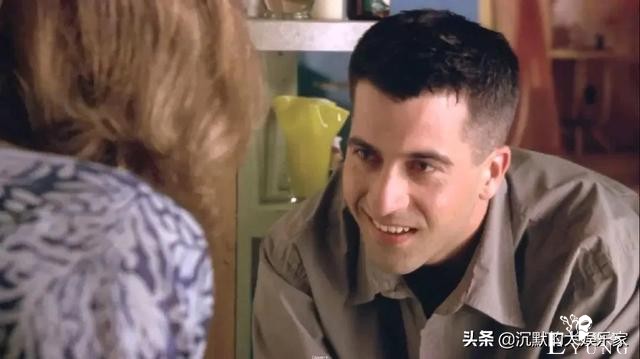 10部惊掉下巴的变装电影：女装大佬硬核起来，让美少女自愧不如-40.jpg