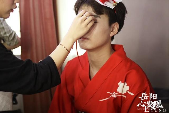 来咯，岳阳首家场景自拍馆！10个场景免费换装，不限时放肆拍-18.jpg