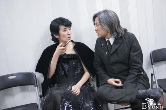 与陈可辛同居不同床16年，花销AA，生女儿不结婚的吴君如怎么想？-7.jpg