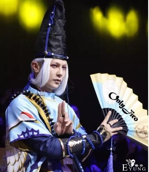 突破次元壁，沉迷二次元的明星们，汪东城cos洛天依画面不忍直视-2.jpg