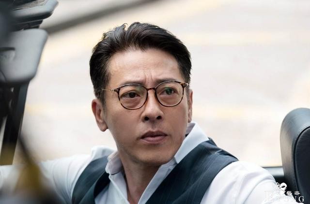 美国死亡超14万！"令狐冲"吕颂贤餐馆受影响，直言大陆比香港好-3.jpg