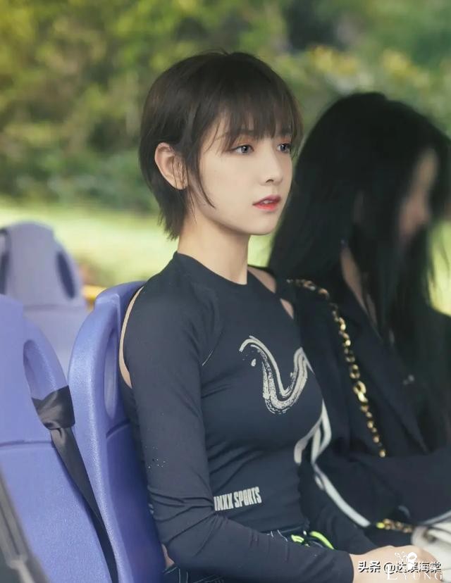 硬糖少女赵粤为何执意留短发？得知原因后：换我也会毫不犹豫剪掉-9.jpg