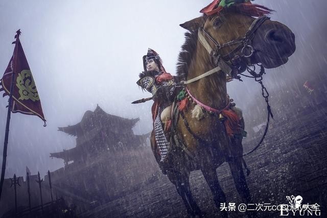 不负铠甲，不恋红妆：《剑网三》天策破虏军娘cos-8.jpg