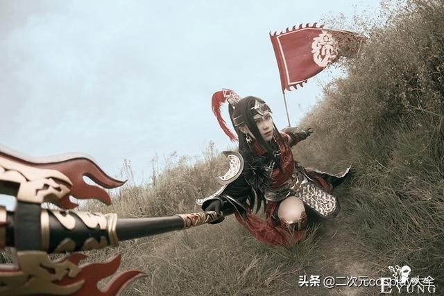 不负铠甲，不恋红妆：《剑网三》天策破虏军娘cos-15.jpg