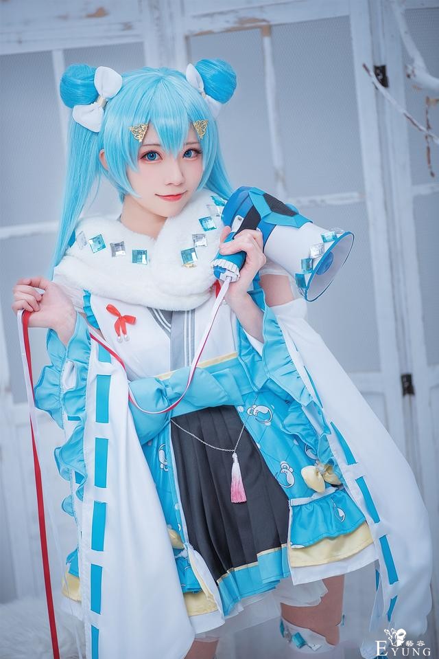 三组国人漂亮妹子COS的人气虚拟偶像角色“初音未来”！十分养眼-6.jpg