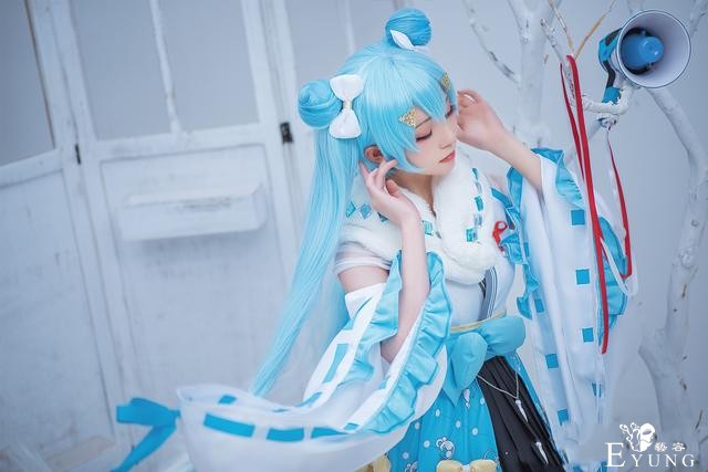 三组国人漂亮妹子COS的人气虚拟偶像角色“初音未来”！十分养眼-10.jpg