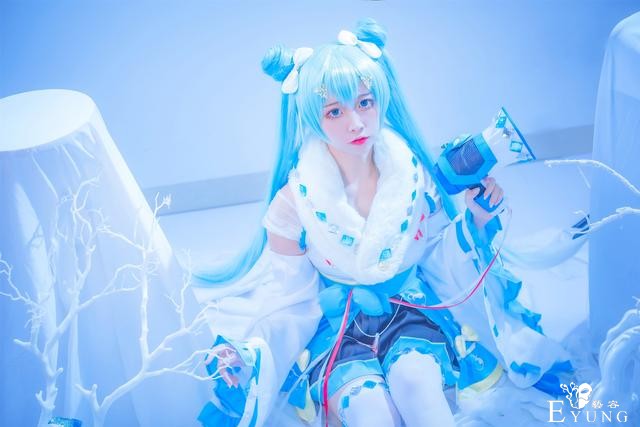 三组国人漂亮妹子COS的人气虚拟偶像角色“初音未来”！十分养眼-21.jpg