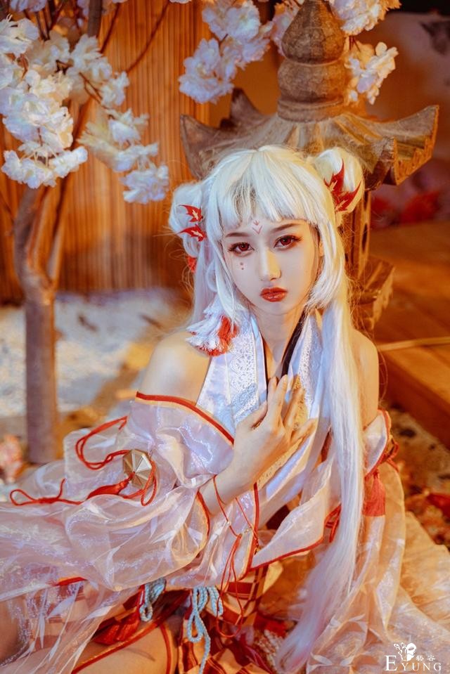 绝美不知火cos，面若桃花娇嗔侧卧，不要有了紧那罗就忘了阿离哦-8.jpg