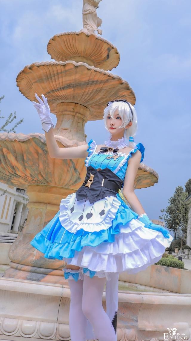 三组漂亮妹子COS的国产游戏《崩坏学园》角色德丽莎！造型很不错-23.jpg