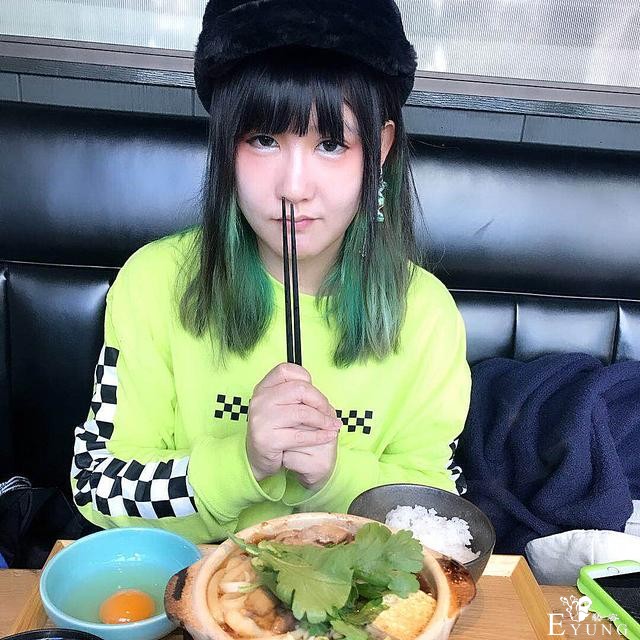 美女艺术家因为喜欢动画，恶趣味的打开视觉地狱艺术-1.jpg