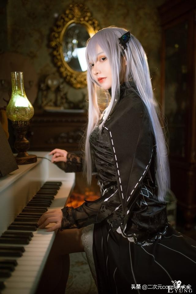 异世界生活艾奇多娜cos，优雅可爱的女神，突破次元壁-5.jpg