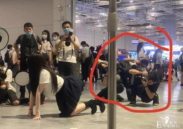 谁毁了“二次元”圈？垃圾摄影师应该排在首位-1.jpg