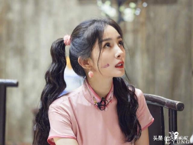 《密逃》两人同穿旗袍比美，官方认定张雨绮更美，杨幂表情绝了-9.jpg
