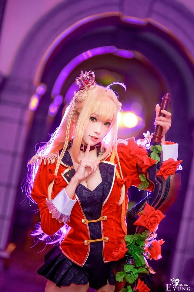 红色的优雅Cosplay二次元动漫-4.jpg