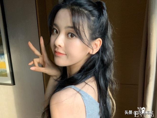 《心动3》首录，杨超越发聚餐视频，戚薇丁禹兮打招呼对比太明显-5.jpg