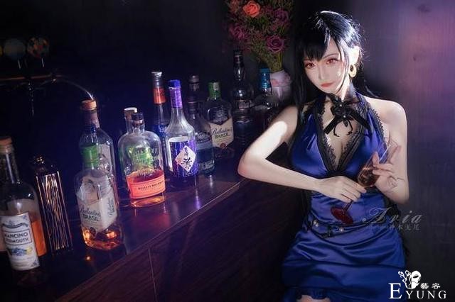 御姐礼服装蒂法cos-2.jpg