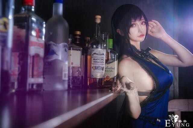 御姐礼服装蒂法cos-5.jpg