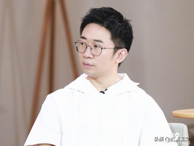 杨迪被指不尊重硬糖少女，却得谢娜力挺，原因与赵丽颖事件相似-4.jpg