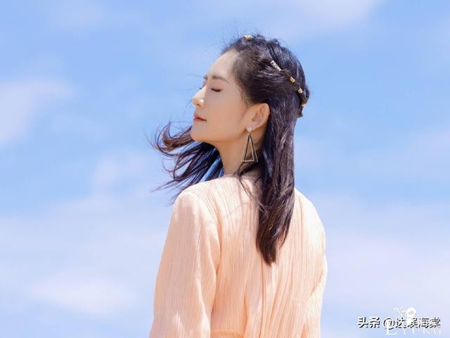 杨迪被指不尊重硬糖少女，却得谢娜力挺，原因与赵丽颖事件相似-8.jpg