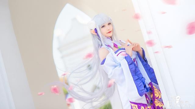 三位国人妹子COS的日本人气动漫角色“爱蜜莉雅”！造型十分可爱-8.jpg