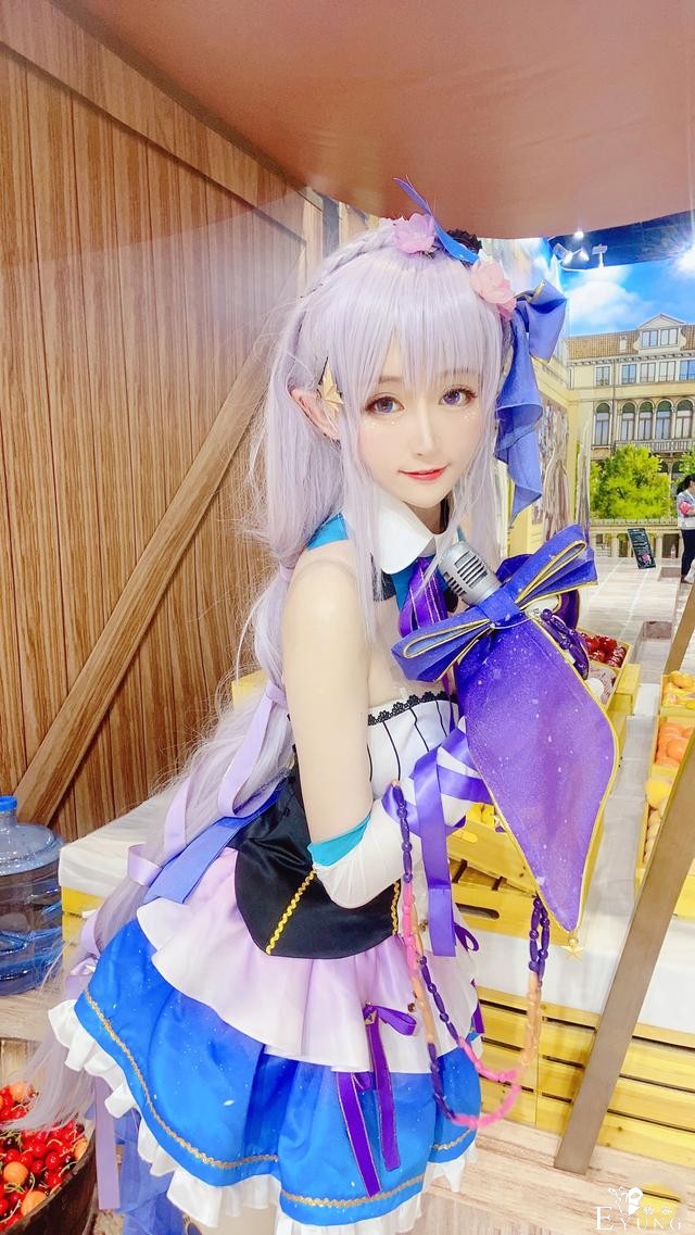 三位国人妹子COS的日本人气动漫角色“爱蜜莉雅”！造型十分可爱-14.jpg