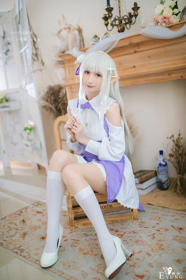 三位国人妹子COS的日本人气动漫角色“爱蜜莉雅”！造型十分可爱-21.jpg