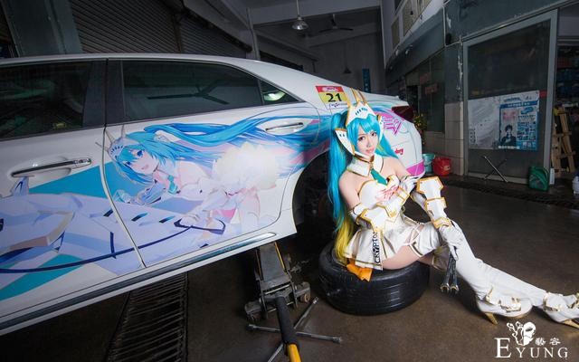 初音未来cos没想到吧，初音修起车来也毫不含糊-4.jpg