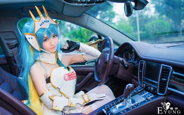 初音未来cos没想到吧，初音修起车来也毫不含糊-13.jpg