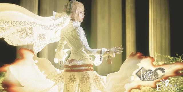 花嫁尼禄Nero cos穿婚纱脖上挂把锁啥节奏-16.jpg