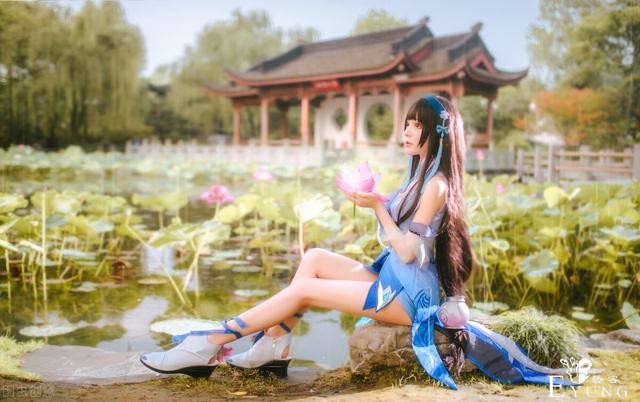 超清动漫二次元：突破限制，完美COS-2.jpg