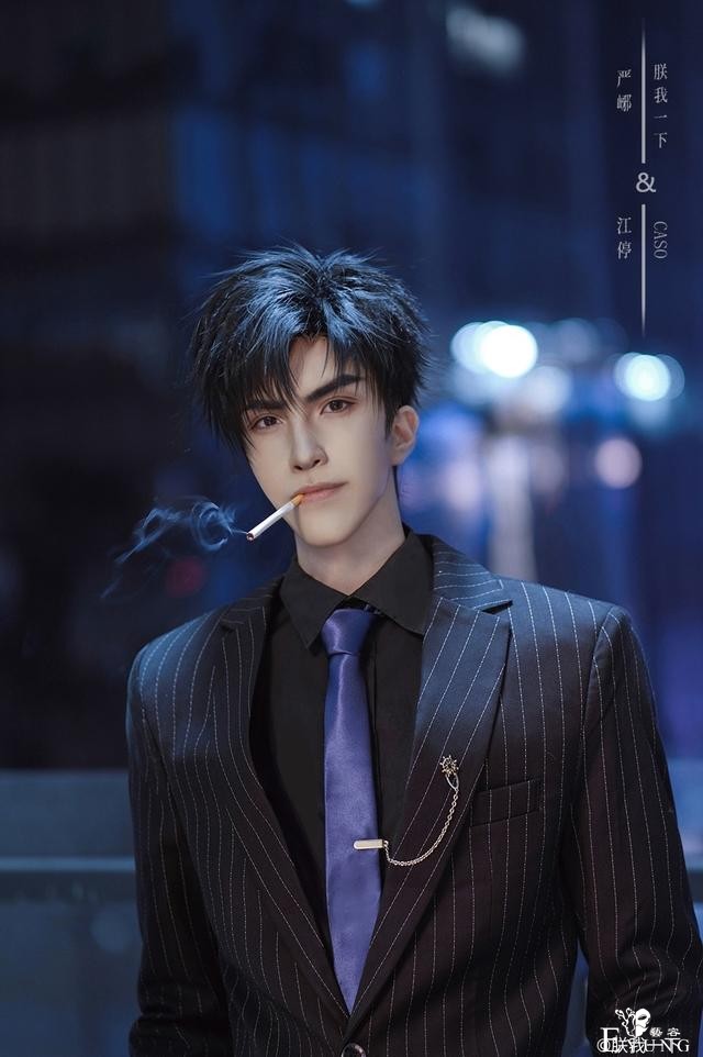 《破云》江停&严峫cos，颜值又a又绝，西装也太帅了吧-1.jpg