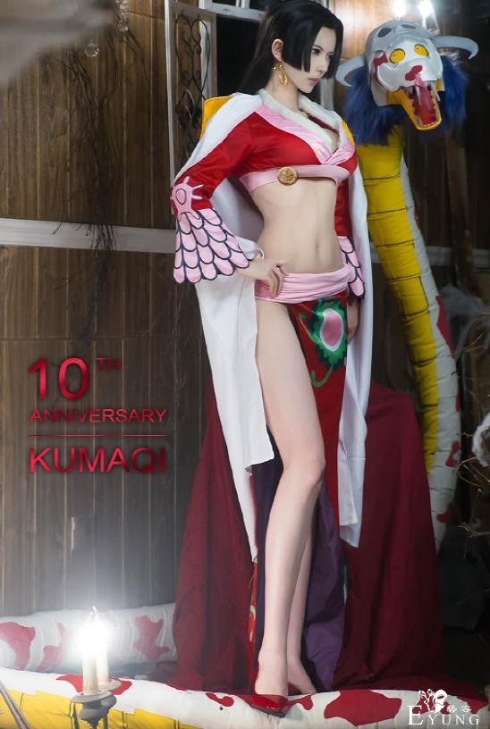 海贼王：百万博主男扮女装，cos女帝比原版性感，差点心动了-3.jpg