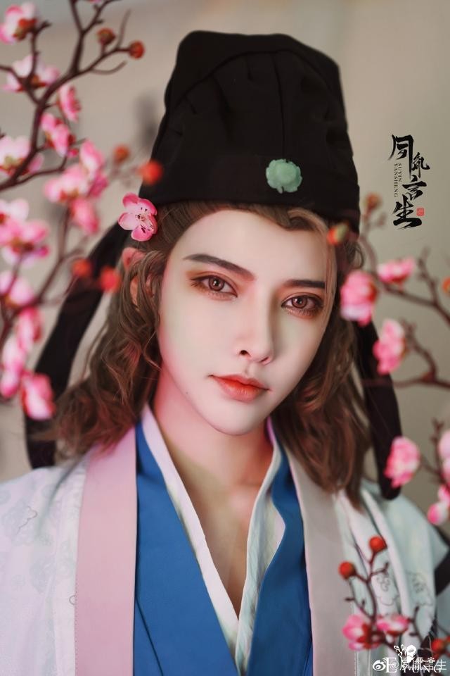 《江南百景图》唐伯虎cos，翩翩公子温润如玉，一眼就心动-5.jpg