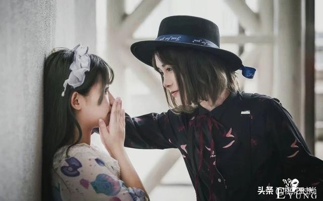 女装大佬轩墨宝宝承认隆胸，穿上皮卡丘上衣，不愧是最萌伪娘-4.jpg