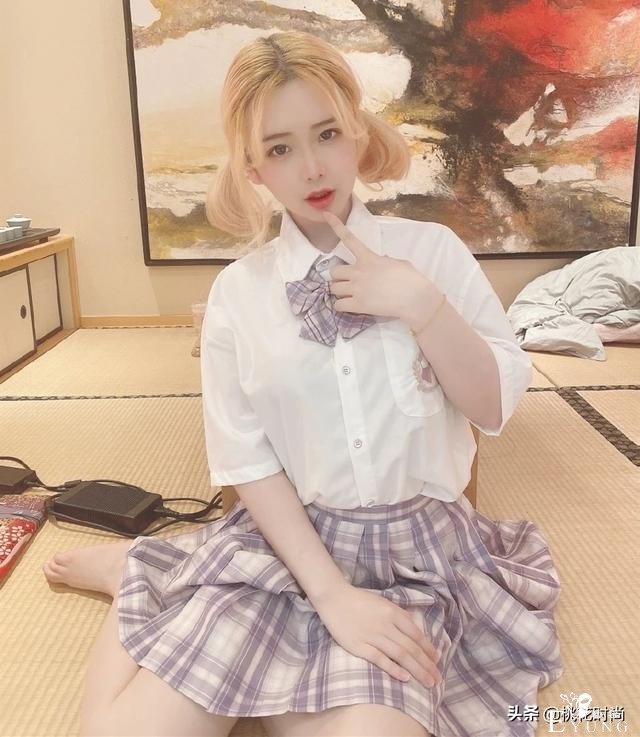 女装大佬轩墨宝宝承认隆胸，穿上皮卡丘上衣，不愧是最萌伪娘-9.jpg