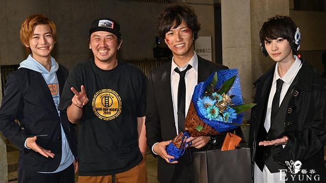 假面骑士01大佬相继收花，粉丝三连提问，假面骑士“瘪骑”是谁-5.jpg